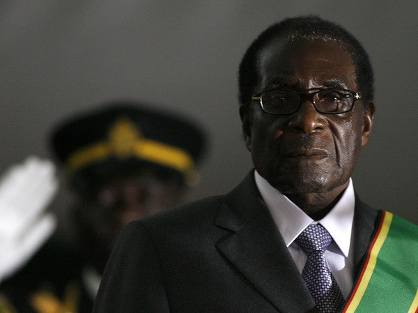 Zimbabwe: Cựu Tổng thống Mugabe được trao quyền miễn trừ truy tố ảnh 1