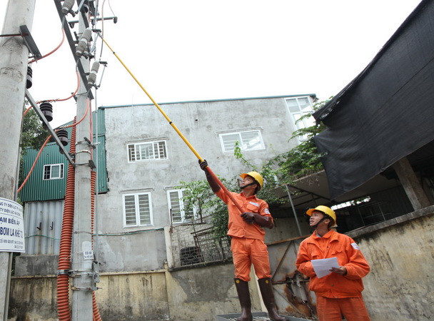 "Cần đôn đốc, đẩy nhanh tiến độ triển khai các dự án điện" ảnh 1