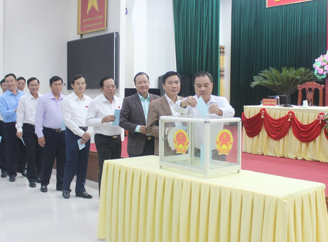 Ông Lê Quang Tiến được bầu giữ chức Phó Chủ tịch UBND tỉnh Thái Nguyên ảnh 1