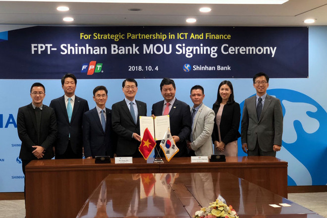 FPT cung cấp giải pháp chuyển đổi số cho ngân hàng lớn nhất Hàn Quốc ảnh 1