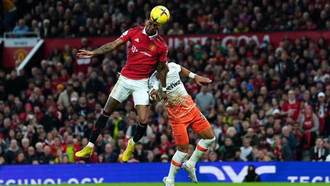 Premier League: Arsenal trở lại ngôi đầu, M.U vượt mặt Chelsea ảnh 2