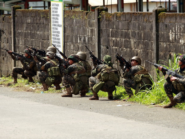 Tổng thống Philippines: Nhóm Maute muốn lập “tỉnh IS” ở Mindanao ảnh 1