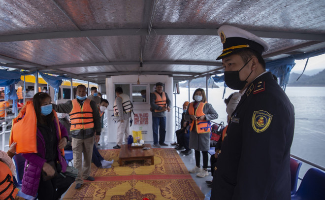 Vùng hồ Hòa Bình đảm bảo an toàn đường thủy nội địa mùa lễ hội ảnh 2