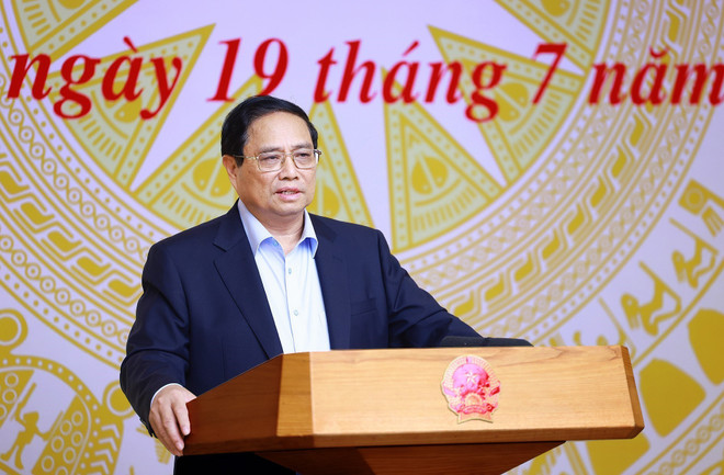 Thủ tướng Phạm Minh Chính chủ trì hội nghị Thường trực Chính phủ với các bộ, ngành, địa phương về chuyển đổi số. (Ảnh: Dương Giang/TTXVN) TTXVN_1907Thutuongchuyendoiso2.jpg