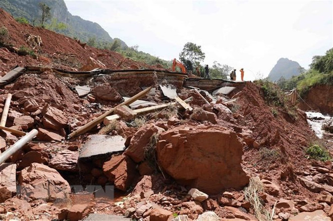 Bão số 10 có thể khiến miền Trung mưa lớn, nguy cơ sạt lở đất rất cao ảnh 2
