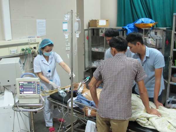 Ninh Bình: 9 người trong một gia đình nhập viện do ngộ độc thực phẩm ảnh 1