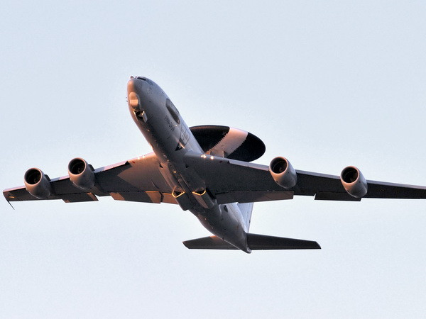 NATO tăng cường hoạt động quân sự gần biên giới Belarus ảnh 1