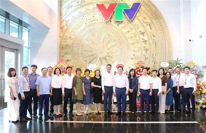 Trưởng ban Tuyên giáo TW chúc mừng cơ quan báo chí, nhà báo lão thành ảnh 1