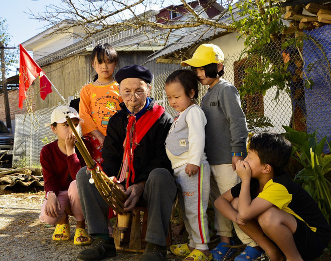 Nghệ nhân góp phần bảo tồn điệu khèn Mông trên cao nguyên Sìn Hồ ảnh 2