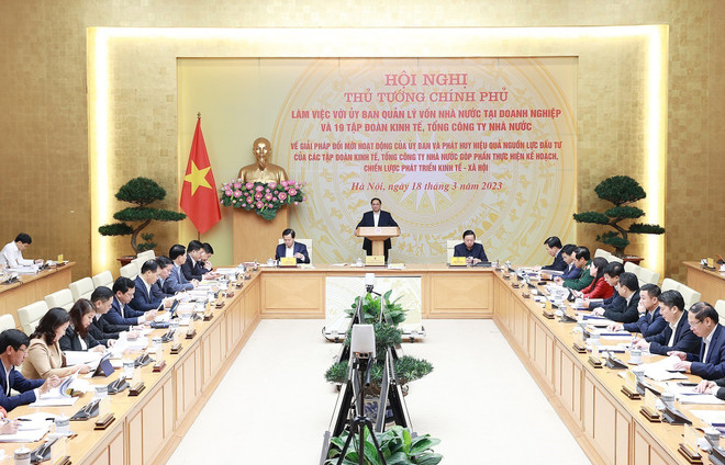 Quang cảnh hội nghị. (Ảnh: Dương Giang/TTXVN) Thủ tướng chủ trì hội nghị phát huy hiệu quả của tập đoàn, DN nhà nước ảnh 1