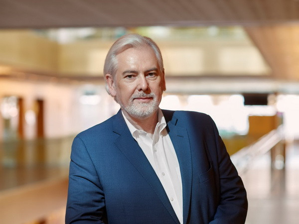 Thuốc lá làm nóng và câu chuyện chuyển đổi hành vi tiêu dùng ảnh 1