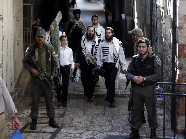 Israel cấm các bộ trưởng và nghị sỹ thăm đền thờ Al-Aqsa ảnh 1