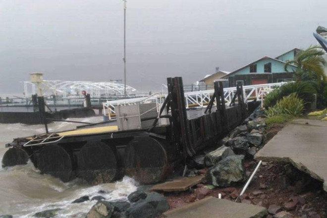 Bang Queensland của Australia tan hoang sau siêu bão Debbie ảnh 8