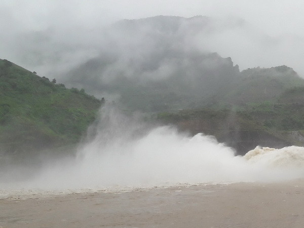 Một chiến sỹ công an hy sinh trong khi cứu người bị nạn ảnh 1