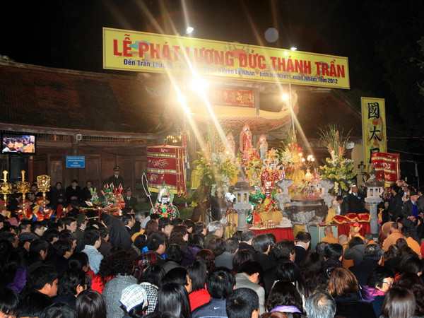 Hà Nam: Tổ chức lễ phát lương Đền Trần Thương ảnh 1