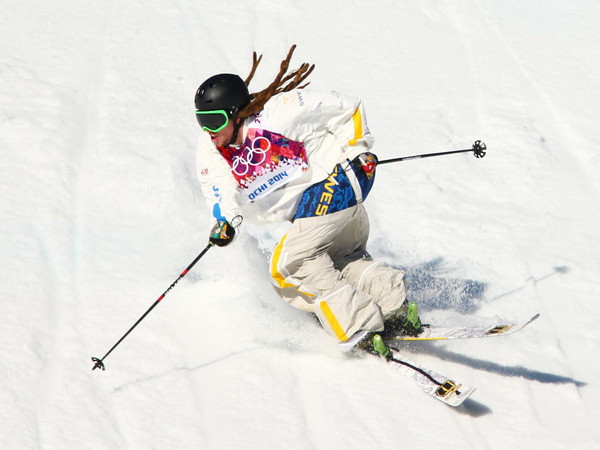 VĐV Thụy Điển bị... tụt quần khi đang thi đấu tại Sochi ảnh 3