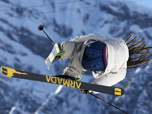 VĐV Thụy Điển bị... tụt quần khi đang thi đấu tại Sochi ảnh 6