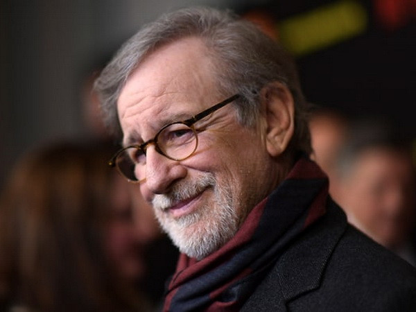 Steven Spielberg đóng vai chính trong bộ phim về chính mình ảnh 1