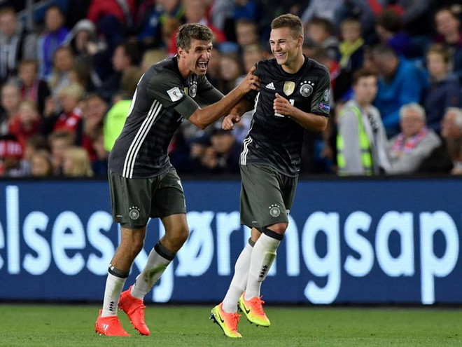 Đức thắng tưng bừng, Anh chật vật ở vòng loại World Cup ảnh 1