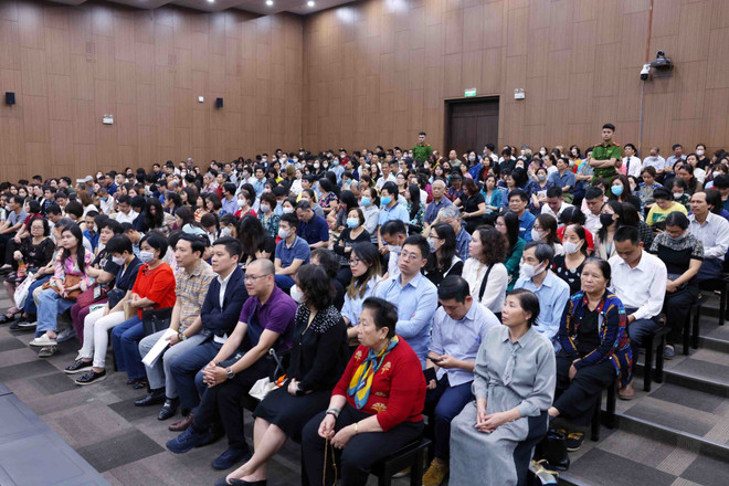 Những người bị hại tham dự phiên tòa. (Ảnh: Phạm Kiên/ TTXVN) TTXVN_2703Tanhoangminh6.jpg