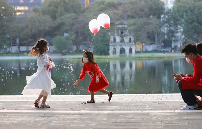 Bắc Bộ sáng sớm sương mù, Hà Nội nhiệt độ cao nhất 28 độ C ảnh 1