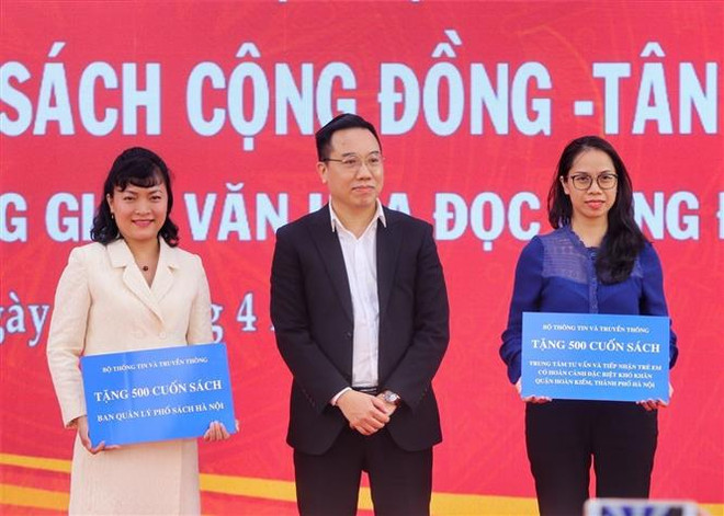 Khơi dậy mạnh mẽ phong trào đọc sách trong mọi tầng lớp nhân dân ảnh 3