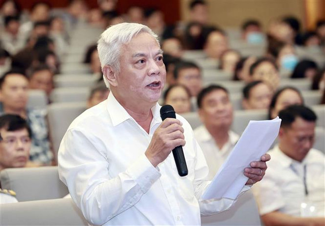 Chủ tịch Quốc hội tiếp xúc cử tri quận Ngô Quyền của Hải Phòng ảnh 2