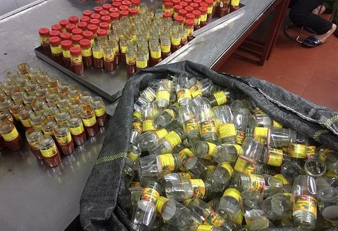 Hà Nội: Phát hiện cơ sở sản xuất hàng nghìn lọ sa tế giả mỗi ngày ảnh 1