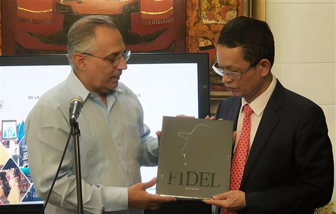 Giao lưu hữu nghị giữa Đại sứ quán Việt Nam và Cuba tại Argentina ảnh 1