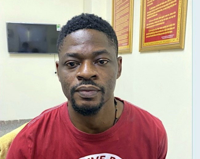 Phá đường dây lừa đảo chiếm đoạt hơn 120 tỷ đồng qua mạng Internet ảnh 1