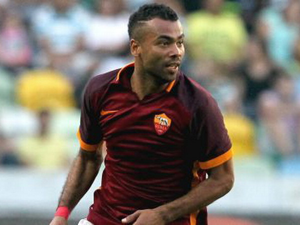 Hậu vệ Ashley Cole chấm dứt hợp đồng trước thời hạn với Roma ảnh 1