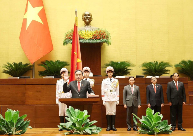 Chủ tịch Quốc hội Trần Thanh Mẫn tuyên thệ. (Ảnh: TTXVN) ttxvn_dong_chi_tran_thanh_man_duoc_bau_giu_chuc_chu_tich_quoc_hoi_khoa_xv_2405.jpg
