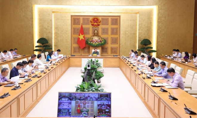 Phó Thủ tướng Trần Hồng Hà chủ trì cuộc họp. (Ảnh: Văn Điệp/TTXVN) ttxvn_hop_cho_y_kien_ve_du_thao_nghi_dinh_quy_dinh_ve_gia_dat_2405-2.jpg