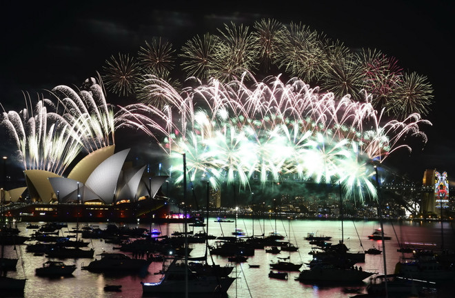 Thế giới chào đón Năm mới 2016 trong tình trạng an ninh siết chặt ảnh 1