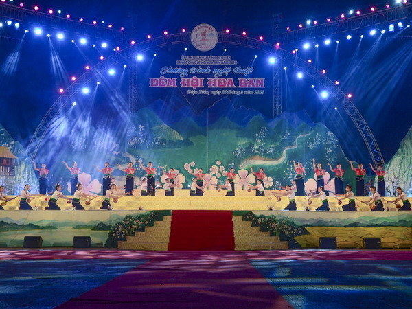 Chương trình Lễ hội hoa Ban sẽ kéo dài thêm gần 2 tháng ảnh 1