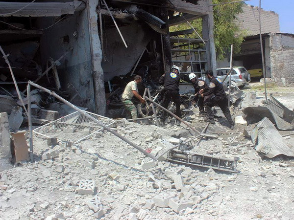 Máy bay ném bom Nga không kích một loạt mục tiêu ở Syria ảnh 1