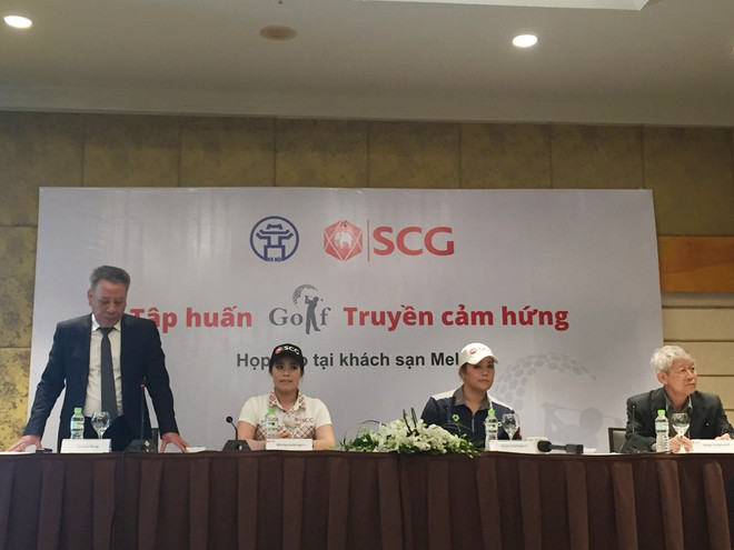 Hai chị em 'hiện tượng golf thế giới' người Thái Lan đến Việt Nam ảnh 1