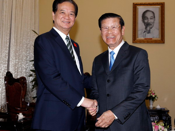 Thủ tướng: Thúc đẩy đưa nhiều dự án Việt-Lào hoạt động hiệu quả ảnh 1