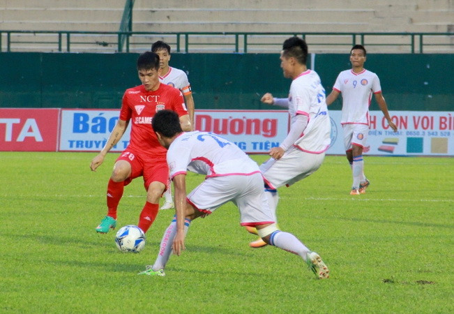 Phản ứng trọng tài, huấn luyện viên Sài Gòn FC bị truất quyền chỉ đạo ảnh 1