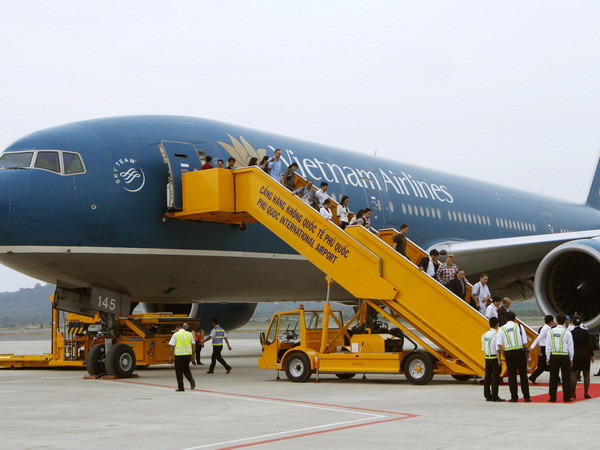 Phát huy vai trò của công an trong an ninh hàng không ảnh 1