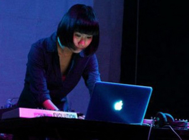 Âm nhạc Việt Nam gây choáng ngợp tại Lễ hội âm nhạc PUNKT ảnh 1