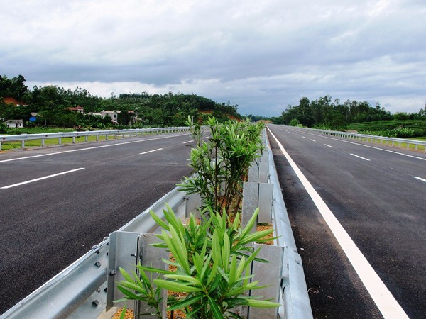 Trình dự án 2.260 tỷ đồng nâng cấp, cải tạo đường Nội Bài-Bắc Ninh ảnh 1