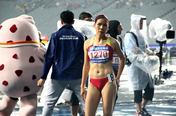 “Nữ hoàng tốc độ” Vũ Thị Hương chỉ cán đích ở vị trí thứ 5 ảnh 1