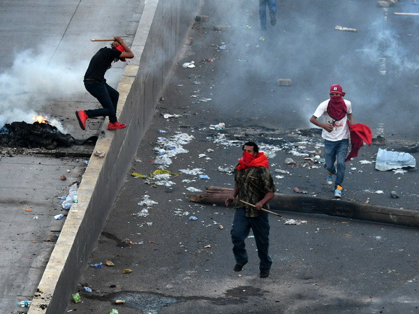 Honduras tạm dỡ bỏ lệnh giới nghiêm tại 8 khu vực dân cư ảnh 1