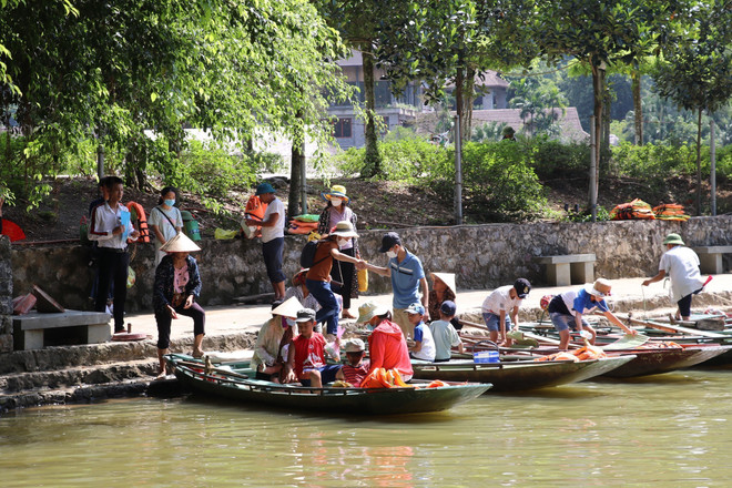 Du lịch Ninh Bình phục hồi mạnh mẽ sau đại dịch COVID-19 ảnh 2