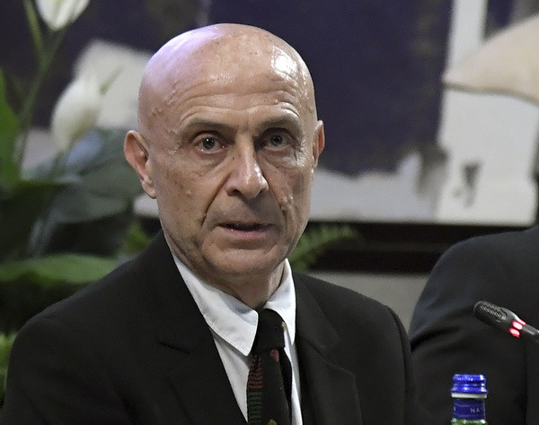 Italy kêu gọi các nước EU mở hải cảng đón nhận người di cư ảnh 1