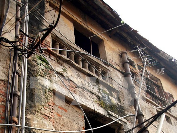 [Video] Ẩn họa từ những tòa chung cư xuống cấp tại Hà Nội ảnh 1