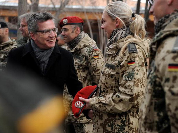 Đức sẽ có thêm 10.000 phụ nữ tham gia quân đội ảnh 1