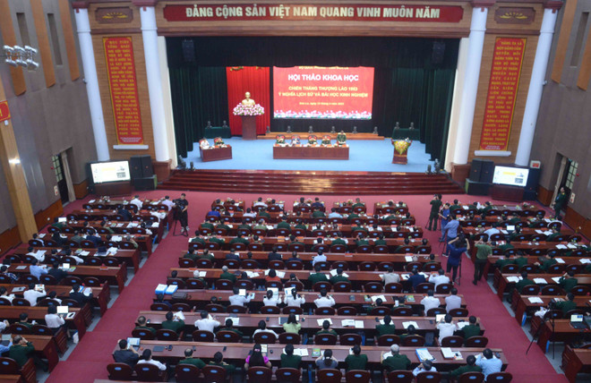 Quang cảnh hội thảo Chiến thắng Thượng Lào 1953. (Ảnh: Quang Quyết/TTXVN) Hội thảo khoa học về "Chiến thắng Thượng Lào 1953" tại Sơn La ảnh 1