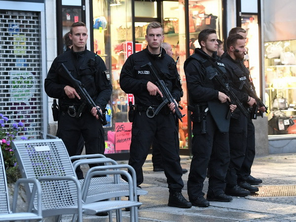 Kẻ xả súng ở Đức từng bị trầm cảm, không liên quan tới IS ảnh 1
